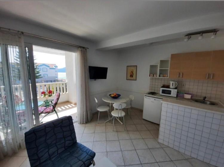 Apartments Milicevic Herceg Novi Buitenkant foto